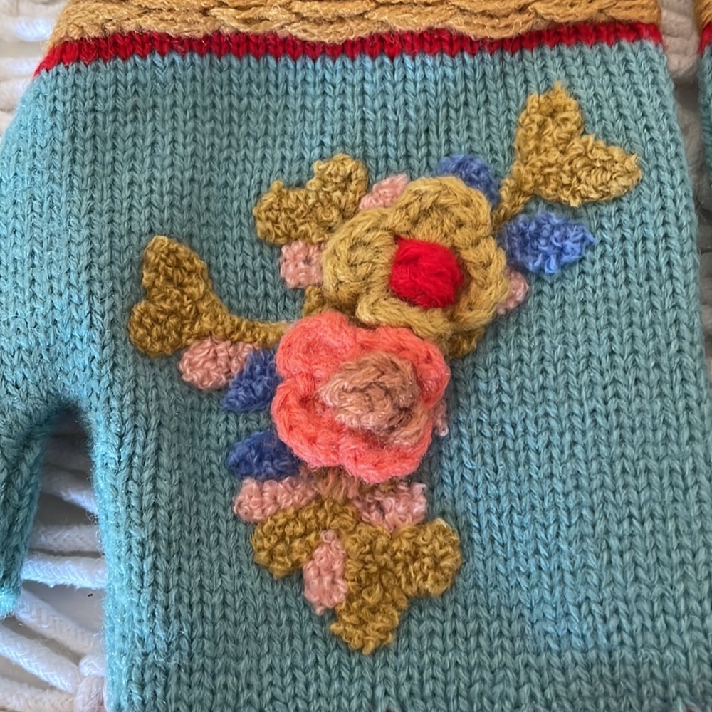 Boho Knit Fingerless Gloves w/ Floral Embroidery – Teal Multi Color - Picture 4 of 8